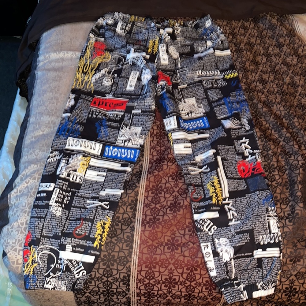 Crazy Print Joggers 🔴🔵◾️